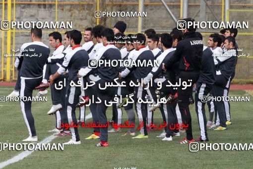 1050145, Tehran, , Persepolis Football Team Training Session on 2011/12/25 at Derafshifar Stadium