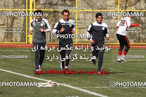 1050044, Tehran, , Persepolis Football Team Training Session on 2011/12/25 at Derafshifar Stadium