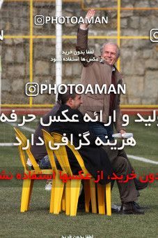 1050039, Tehran, , Persepolis Football Team Training Session on 2011/12/25 at Derafshifar Stadium