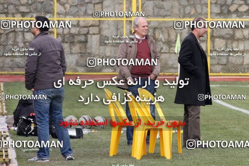 1050144, Tehran, , Persepolis Football Team Training Session on 2011/12/25 at Derafshifar Stadium