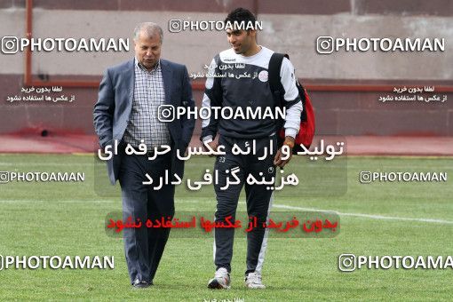 1050037, Tehran, , Persepolis Football Team Training Session on 2011/12/25 at Derafshifar Stadium