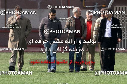1050160, Tehran, , Persepolis Football Team Training Session on 2011/12/25 at Derafshifar Stadium