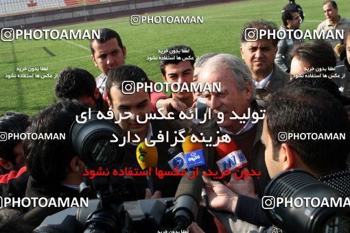 1050017, Tehran, , Persepolis Football Team Training Session on 2011/12/25 at Derafshifar Stadium
