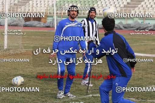 1050258, Tehran, , Esteghlal Football Team Training Session on 2011/12/31 at Shahid Dastgerdi Stadium
