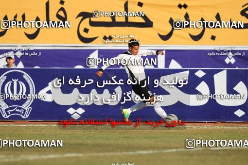 1050503, Tehran, [*parameter:4*], لیگ برتر فوتبال ایران، Persian Gulf Cup، Week 18، Second Leg، Naft Tehran 1 v 0 Fajr-e Sepasi Shiraz on 2012/01/05 at Shahid Dastgerdi Stadium