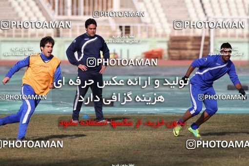 1050749, Tehran, , Esteghlal Football Team Training Session on 2012/01/07 at Shahid Dastgerdi Stadium