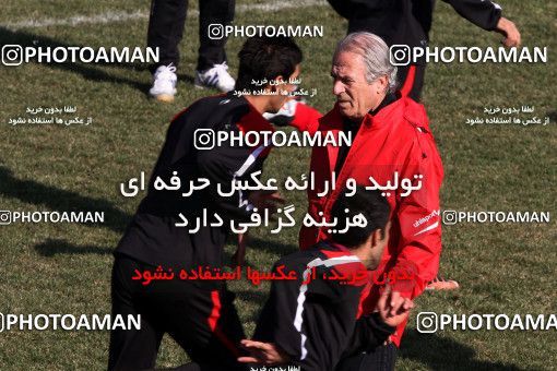 1050978, Tehran, , Persepolis Football Team Training Session on 2012/01/08 at Derafshifar Stadium