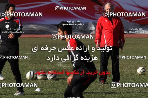 1050926, Tehran, , Persepolis Football Team Training Session on 2012/01/08 at Derafshifar Stadium