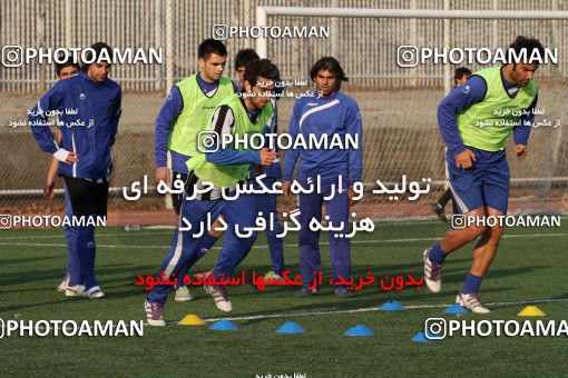 1051138, Tehran, , Esteghlal Football Team Training Session on 2012/01/09 at زمین شماره 3 ورزشگاه آزادی