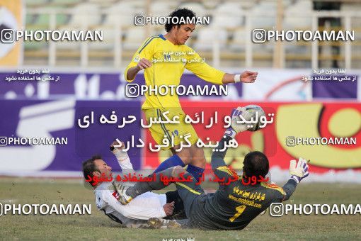 1052622, Tehran, [*parameter:4*], لیگ برتر فوتبال ایران، Persian Gulf Cup، Week 22، Second Leg، Naft Tehran 0 v 1 Sepahan on 2012/01/25 at Shahid Dastgerdi Stadium