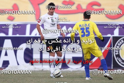 1052805, Tehran, [*parameter:4*], لیگ برتر فوتبال ایران، Persian Gulf Cup، Week 22، Second Leg، Naft Tehran 0 v 1 Sepahan on 2012/01/25 at Shahid Dastgerdi Stadium