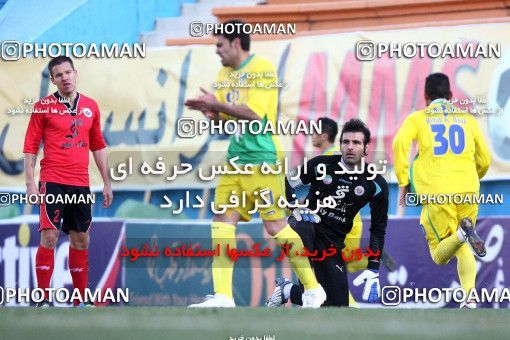 1052897, Tehran, [*parameter:4*], لیگ برتر فوتبال ایران، Persian Gulf Cup، Week 23، Second Leg، Rah Ahan 2 v 1 Shahrdari Tabriz on 2012/01/29 at Ekbatan Stadium