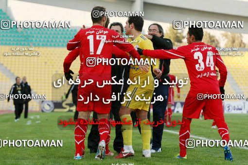 1053624, Tehran, [*parameter:4*], لیگ برتر فوتبال ایران، Persian Gulf Cup، Week 24، Second Leg، Naft Tehran 1 v 1 Tractor Sazi on 2012/02/03 at Shahid Dastgerdi Stadium