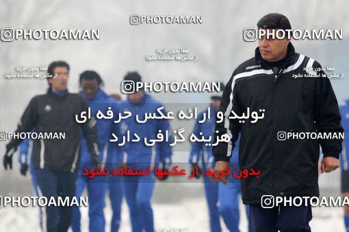 1054457, تهران, ایران, فصل ۹۱-۹۰ لیگ برتر فوتبال ایران، 1390/11/19، ورزشگاه شهید دستگردی، جلسه تمرینی تیم فوتبال استقلال