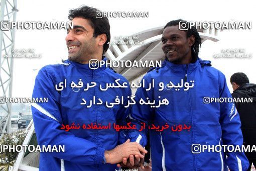 1054499, Tehran, , Esteghlal Football Team Training Session on 2012/02/08 at Shahid Dastgerdi Stadium