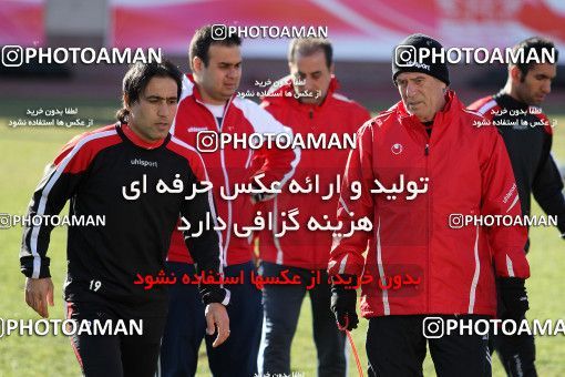 1055297, Tehran, , Persepolis Football Team Training Session on 2012/02/11 at Derafshifar Stadium