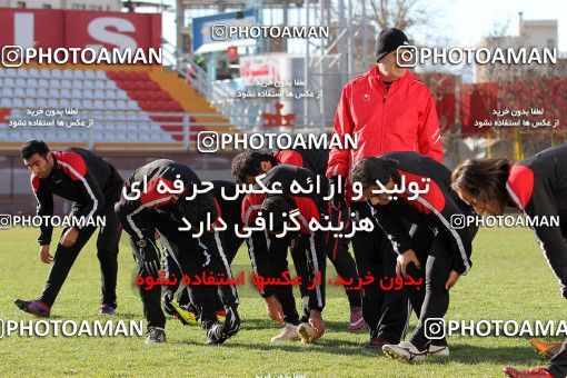1055320, جلسه تمرینی تیم فوتبال پرسپولیس, 1390/11/22, , تهران, ورزشگاه شهید درفشی فر