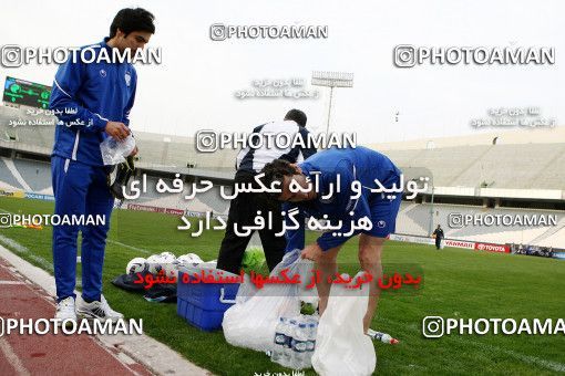 1057203, Tehran, , Esteghlal Football Team Training Session on 2012/04/02 at Azadi Stadium