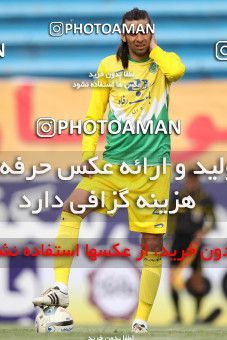 1057217, Tehran, [*parameter:4*], لیگ برتر فوتبال ایران، Persian Gulf Cup، Week 29، Second Leg، Rah Ahan 2 v 0 Mes Kerman on 2012/04/06 at Ekbatan Stadium