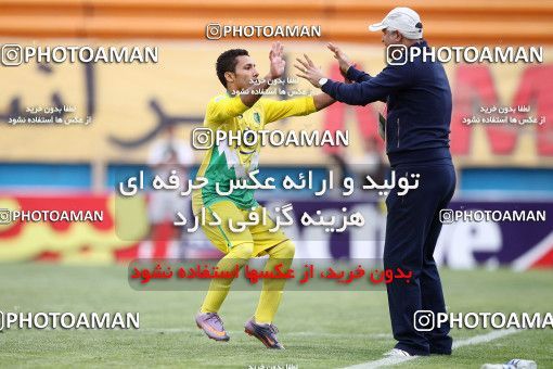 1057368, Tehran, [*parameter:4*], لیگ برتر فوتبال ایران، Persian Gulf Cup، Week 29، Second Leg، Rah Ahan 2 v 0 Mes Kerman on 2012/04/06 at Ekbatan Stadium