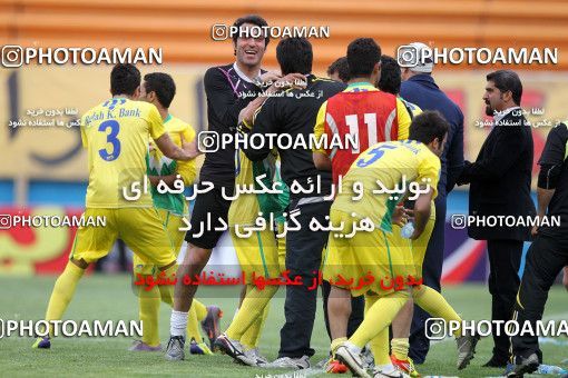 1057305, Tehran, [*parameter:4*], لیگ برتر فوتبال ایران، Persian Gulf Cup، Week 29، Second Leg، Rah Ahan 2 v 0 Mes Kerman on 2012/04/06 at Ekbatan Stadium