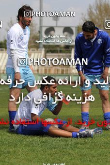 1057610, Tehran, , Esteghlal Football Team Training Session on 2012/04/06 at Shahid Dastgerdi Stadium