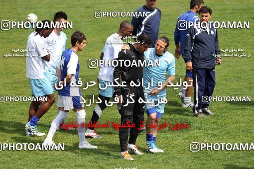 1057612, Tehran, , Esteghlal Football Team Training Session on 2012/04/06 at Shahid Dastgerdi Stadium