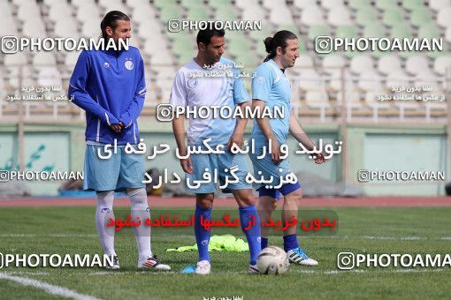 1057565, Tehran, , Esteghlal Football Team Training Session on 2012/04/06 at Shahid Dastgerdi Stadium