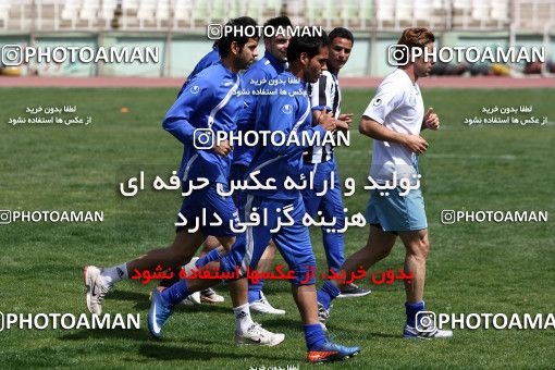 1057637, Tehran, , Esteghlal Football Team Training Session on 2012/04/09 at Shahid Dastgerdi Stadium