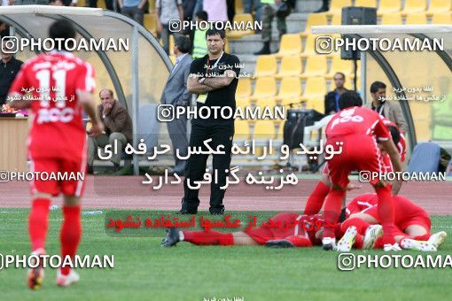 1058177, Tehran, [*parameter:4*], لیگ برتر فوتبال ایران، Persian Gulf Cup، Week 31، Second Leg، Rah Ahan 0 v 1 Tractor Sazi on 2012/04/22 at Takhti Stadium