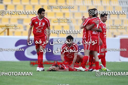 1058347, Tehran, [*parameter:4*], لیگ برتر فوتبال ایران، Persian Gulf Cup، Week 31، Second Leg، Rah Ahan 0 v 1 Tractor Sazi on 2012/04/22 at Takhti Stadium