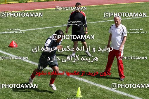 1058717, Tehran, , Persepolis Football Team Training Session on 2012/04/23 at Derafshifar Stadium