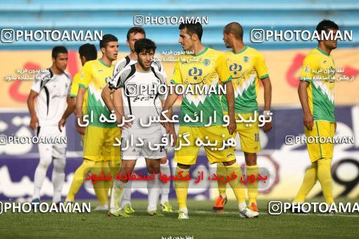 1059403, Tehran, [*parameter:4*], لیگ برتر فوتبال ایران، Persian Gulf Cup، Week 34، Second Leg، Rah Ahan 4 v 1 Shahin Boushehr on 2012/05/11 at Ekbatan Stadium