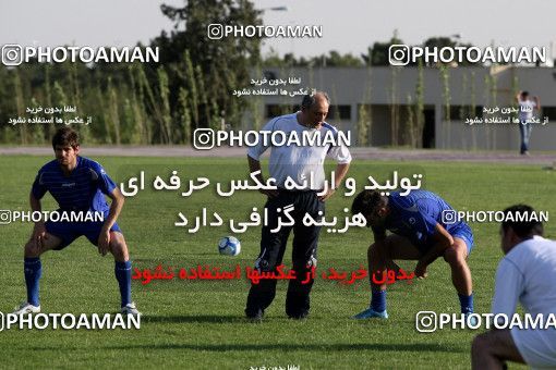 1059825, Tehran, , Esteghlal Football Team Training Session on 2010/06/19 at زمین شماره 2 ورزشگاه آزادی