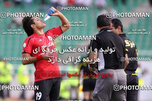 1059983, Tabriz, [*parameter:4*], لیگ برتر فوتبال ایران، Persian Gulf Cup، Week 1، First Leg، Shahrdari Tabriz 2 v 3 Esteghlal on 2010/07/26 at Yadegar-e Emam Stadium