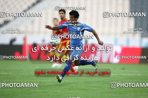 1060962, Tehran, Iran, لیگ برتر فوتبال ایران، Persian Gulf Cup، Week 2، First Leg، Esteghlal 1 v 2 Foulad Khouzestan on 2010/07/31 at Azadi Stadium