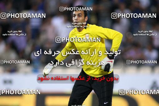 1061256, Tehran, Iran, لیگ برتر فوتبال ایران، Persian Gulf Cup، Week 2، First Leg، Esteghlal 1 v 2 Foulad Khouzestan on 2010/07/31 at Azadi Stadium