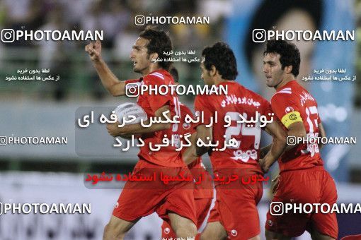 1062193, Qom, Iran, لیگ برتر فوتبال ایران، Persian Gulf Cup، Week 2، First Leg، Saba Qom 2 v 1 Persepolis on 2010/08/01 at Yadegar-e Emam Stadium Qom