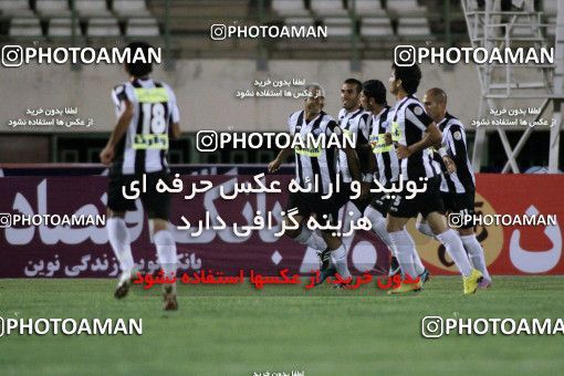 1062174, Qom, Iran, لیگ برتر فوتبال ایران، Persian Gulf Cup، Week 2، First Leg، Saba Qom 2 v 1 Persepolis on 2010/08/01 at Yadegar-e Emam Stadium Qom