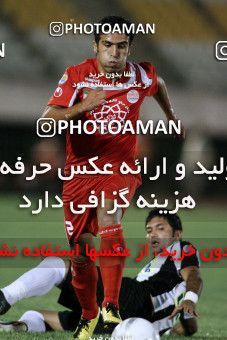 1062175, Qom, Iran, لیگ برتر فوتبال ایران، Persian Gulf Cup، Week 2، First Leg، Saba Qom 2 v 1 Persepolis on 2010/08/01 at Yadegar-e Emam Stadium Qom