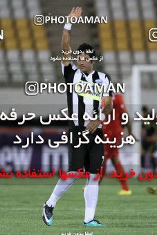 1062161, Qom, Iran, لیگ برتر فوتبال ایران، Persian Gulf Cup، Week 2، First Leg، Saba Qom 2 v 1 Persepolis on 2010/08/01 at Yadegar-e Emam Stadium Qom