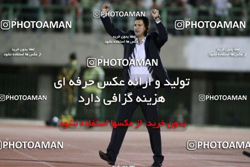 1062180, Qom, Iran, لیگ برتر فوتبال ایران، Persian Gulf Cup، Week 2، First Leg، Saba Qom 2 v 1 Persepolis on 2010/08/01 at Yadegar-e Emam Stadium Qom