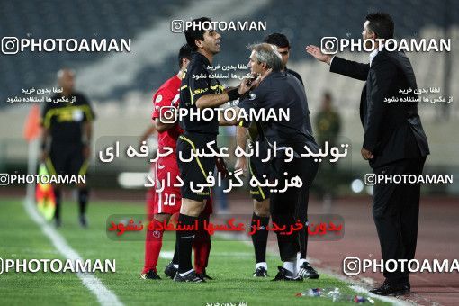 1062526, Tehran, [*parameter:4*], لیگ برتر فوتبال ایران، Persian Gulf Cup، Week 3، First Leg، Persepolis 2 v 1 Saipa on 2010/08/06 at Azadi Stadium
