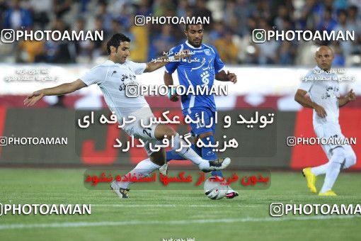 1064041, Tehran, [*parameter:4*], لیگ برتر فوتبال ایران، Persian Gulf Cup، Week 5، First Leg، Esteghlal 3 v 0 Paykan on 2010/08/18 at Azadi Stadium