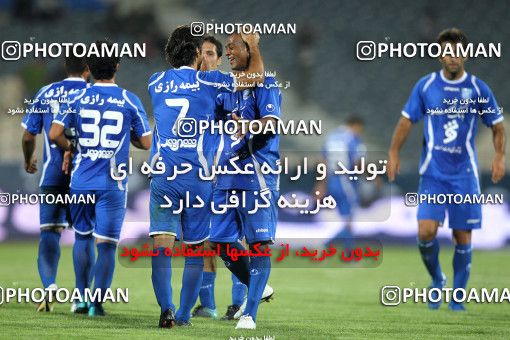 1063981, Tehran, [*parameter:4*], لیگ برتر فوتبال ایران، Persian Gulf Cup، Week 5، First Leg، Esteghlal 3 v 0 Paykan on 2010/08/18 at Azadi Stadium
