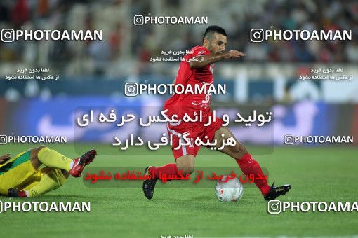 1064831, Tehran, [*parameter:4*], لیگ برتر فوتبال ایران، Persian Gulf Cup، Week 6، First Leg، Persepolis 3 v 2 Rah Ahan on 2010/08/19 at Azadi Stadium