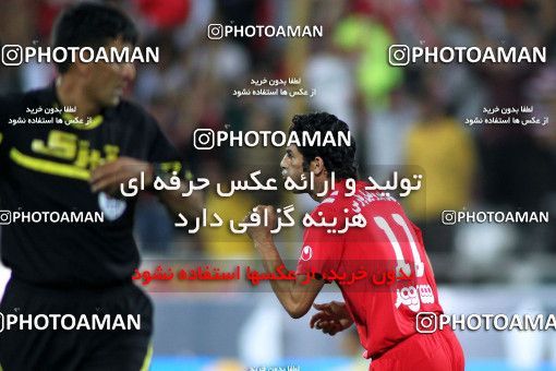 1064855, Tehran, [*parameter:4*], لیگ برتر فوتبال ایران، Persian Gulf Cup، Week 6، First Leg، Persepolis 3 v 2 Rah Ahan on 2010/08/19 at Azadi Stadium