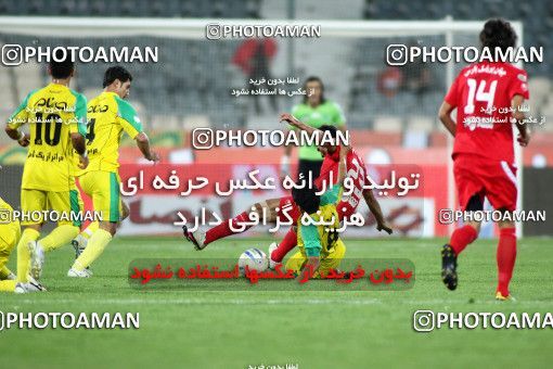 1065072, Tehran, [*parameter:4*], لیگ برتر فوتبال ایران، Persian Gulf Cup، Week 6، First Leg، Persepolis 3 v 2 Rah Ahan on 2010/08/19 at Azadi Stadium