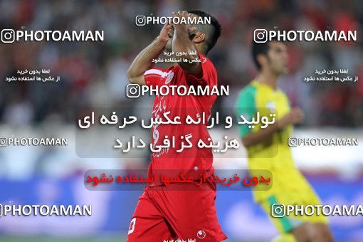 1065141, Tehran, [*parameter:4*], لیگ برتر فوتبال ایران، Persian Gulf Cup، Week 6، First Leg، Persepolis 3 v 2 Rah Ahan on 2010/08/19 at Azadi Stadium