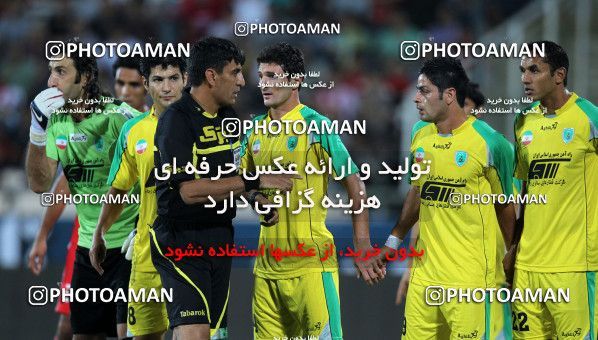1065463, Tehran, [*parameter:4*], لیگ برتر فوتبال ایران، Persian Gulf Cup، Week 6، First Leg، Persepolis 3 v 2 Rah Ahan on 2010/08/19 at Azadi Stadium